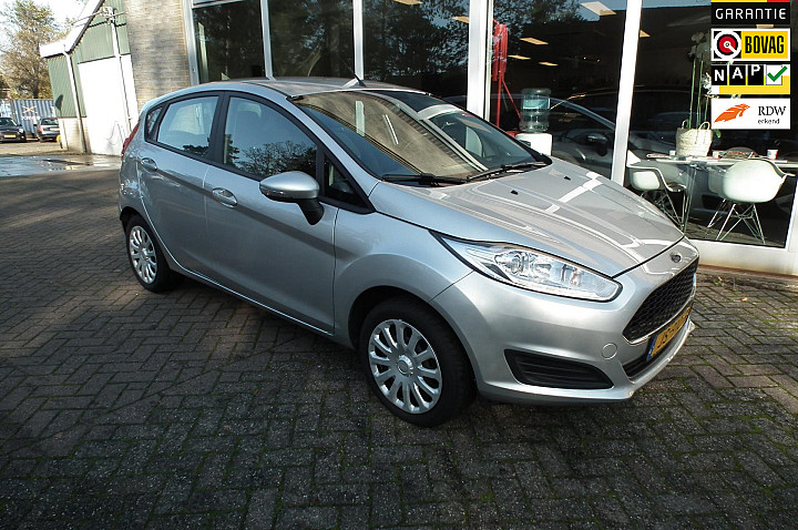 Ford Fiesta 1.0 Style nette auto